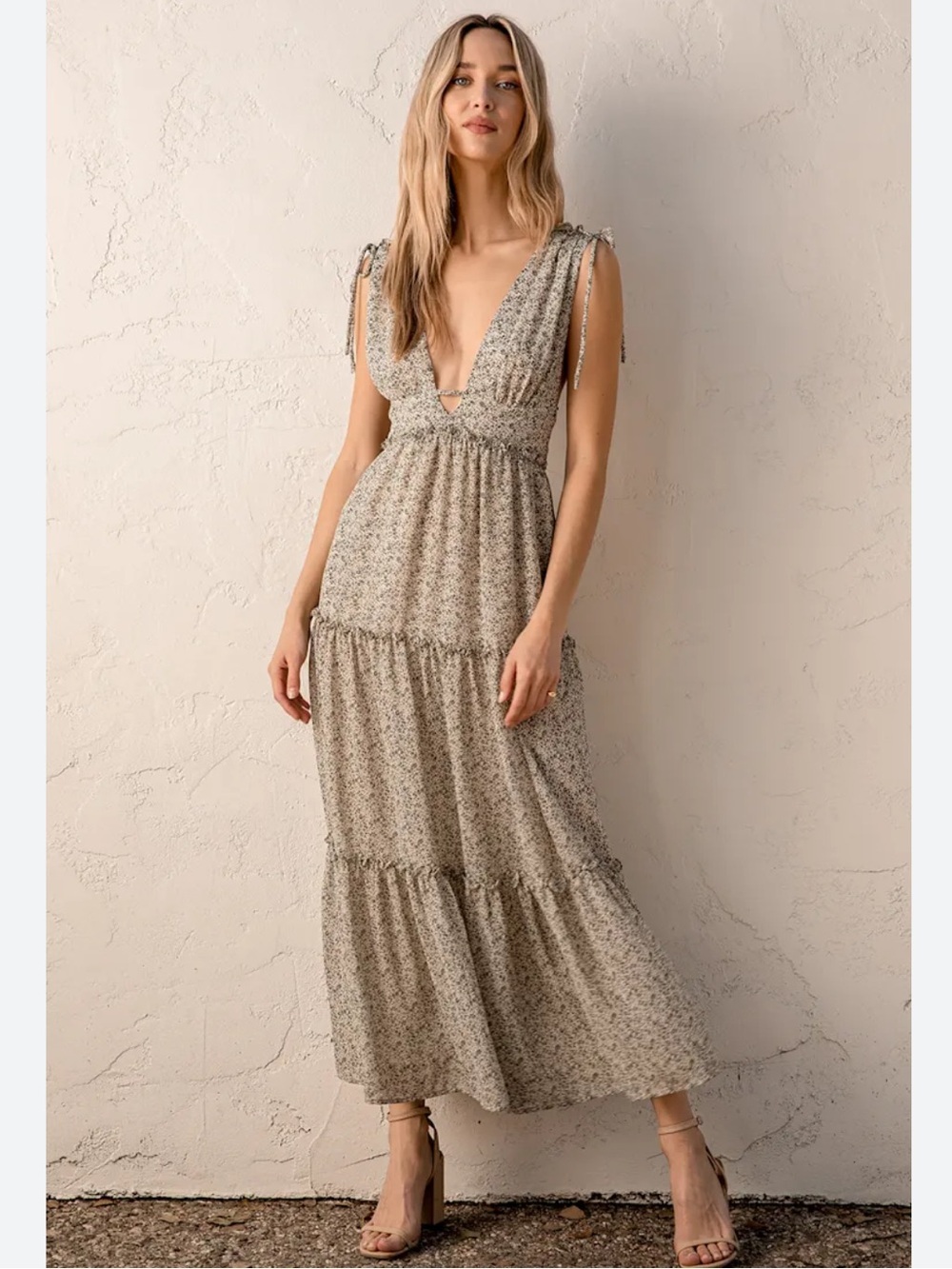 Lulus Wandering Wistfully Cream Floral Print Tiered Maxi Dress Size S